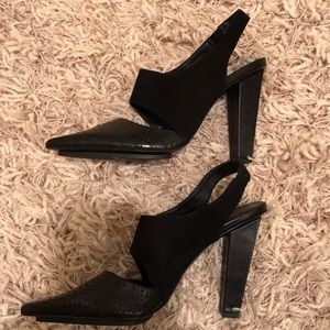 DVF black pumps